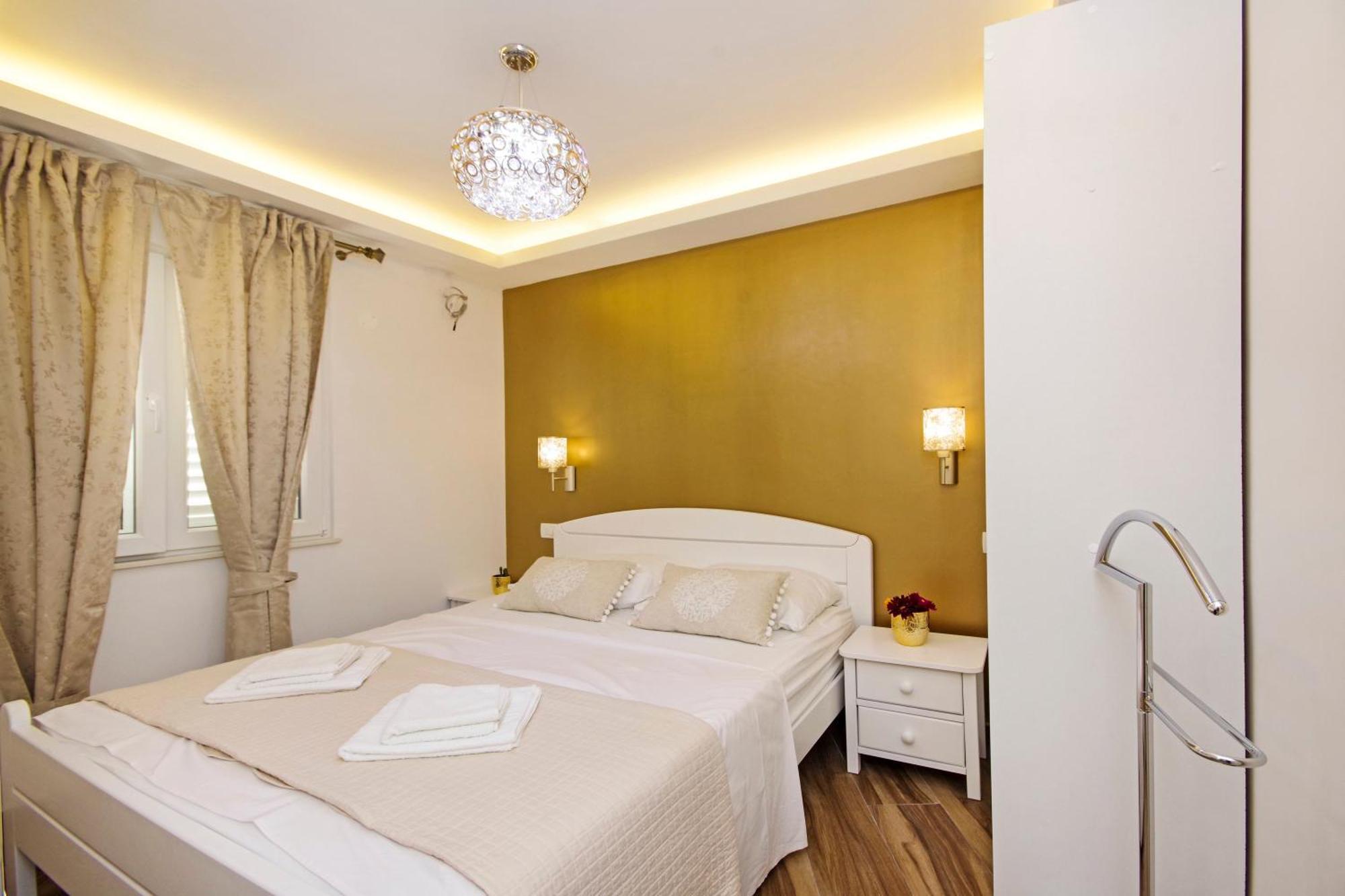 Apartments Roma Baška Voda Eksteriør billede