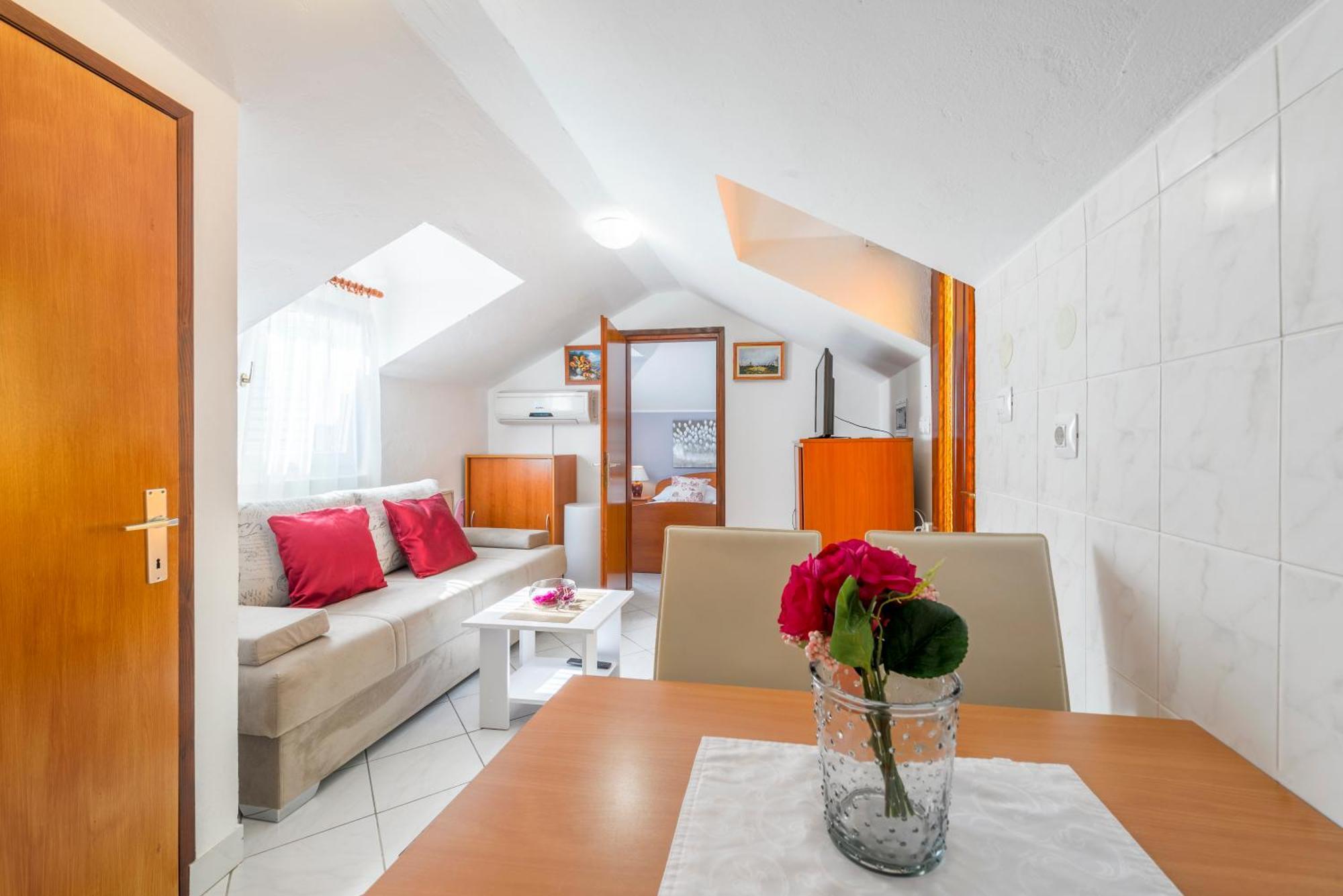 Apartments Roma Baška Voda Eksteriør billede