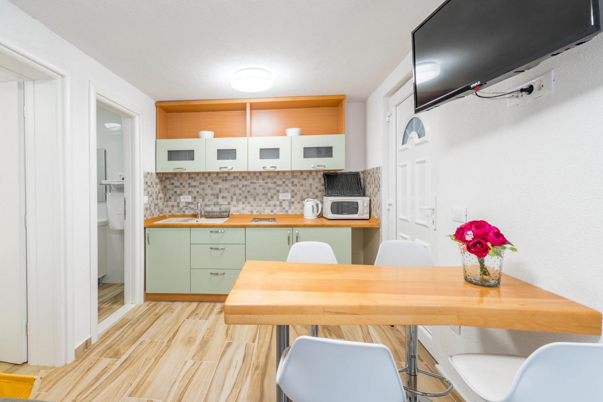 Apartments Roma Baška Voda Eksteriør billede